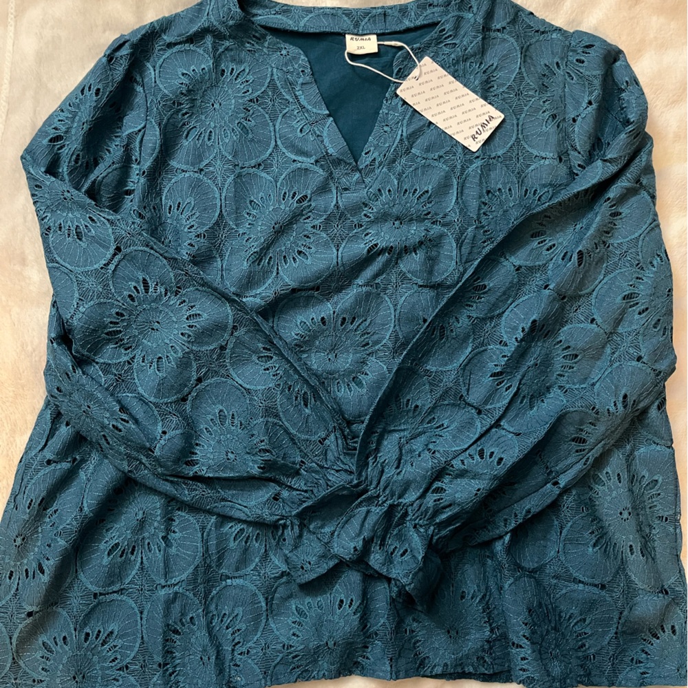 NWT Rumia blouse